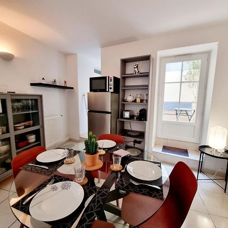 Coquette Maison De Ville Calme Avec Patio Ангулем Екстер'єр фото