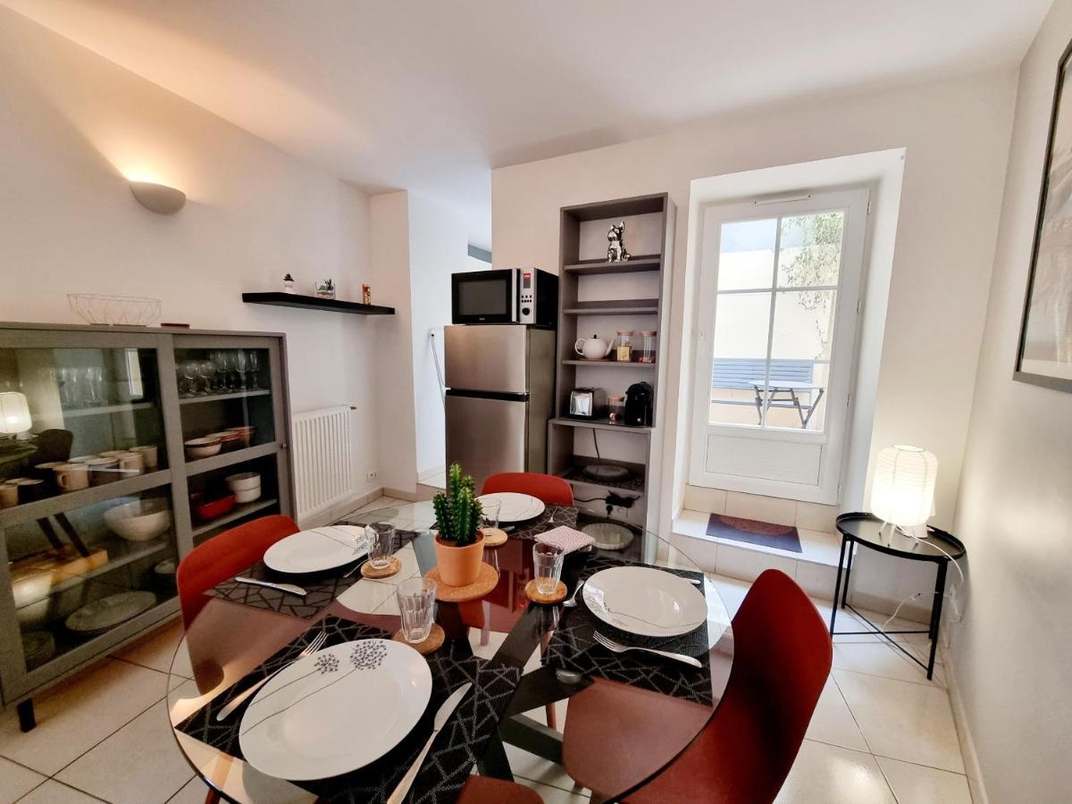 Coquette Maison De Ville Calme Avec Patio Ангулем Екстер'єр фото